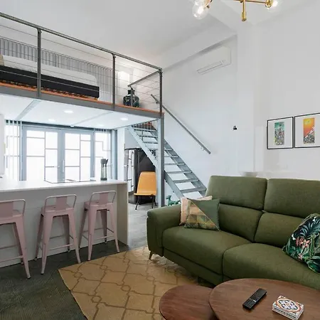 Larita Loft *